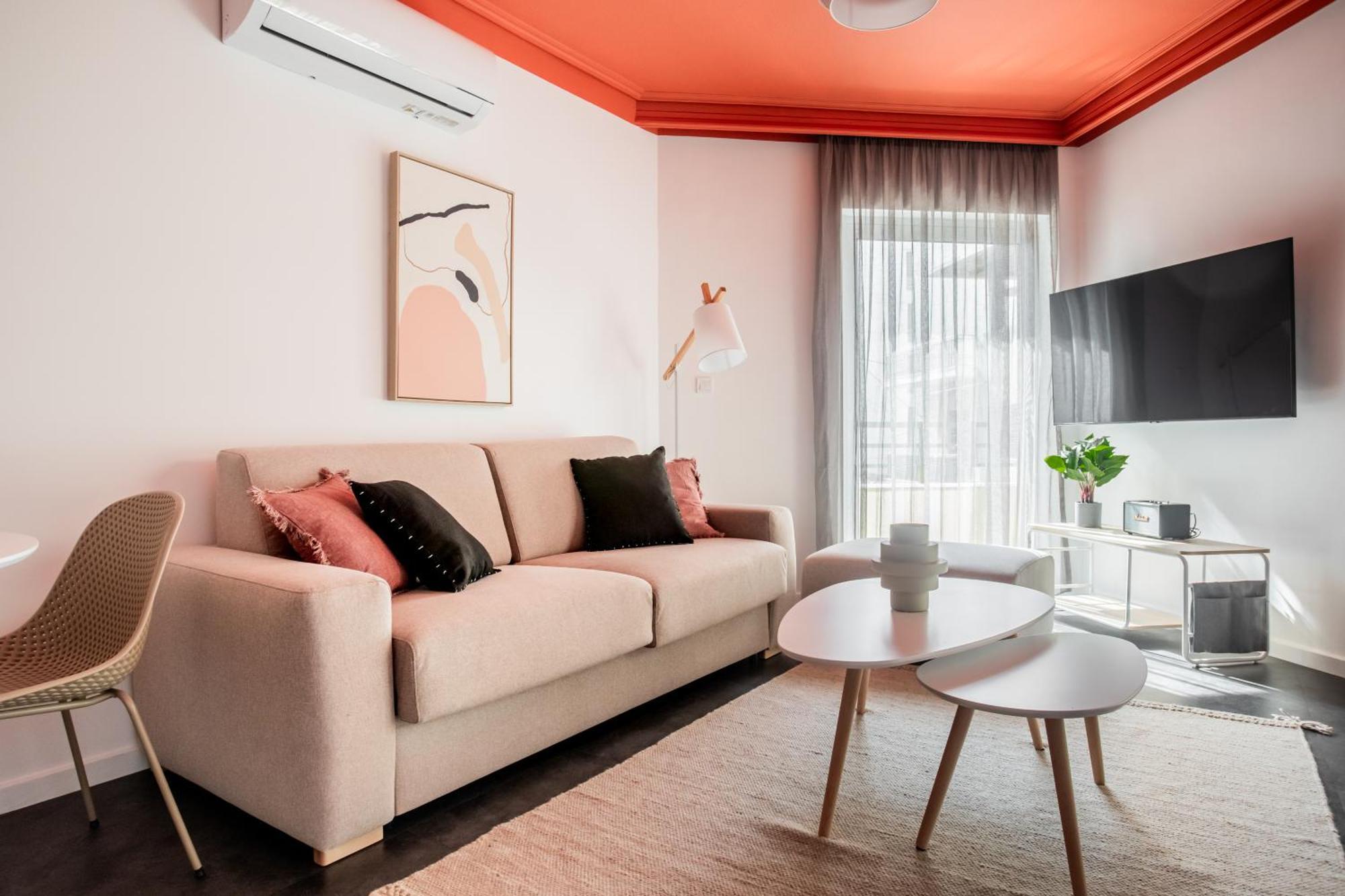 Onezerotwo By Zoia Living Aparthotel Aten Exteriör bild